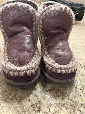 Women’s MOU SHERPA Boots - Plum/brown metallic with gray trim